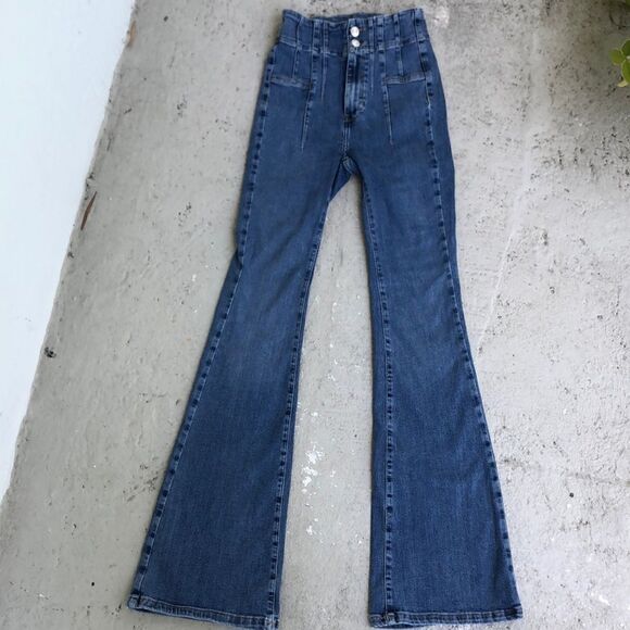 We the Free jeans - Picture 1 of 7